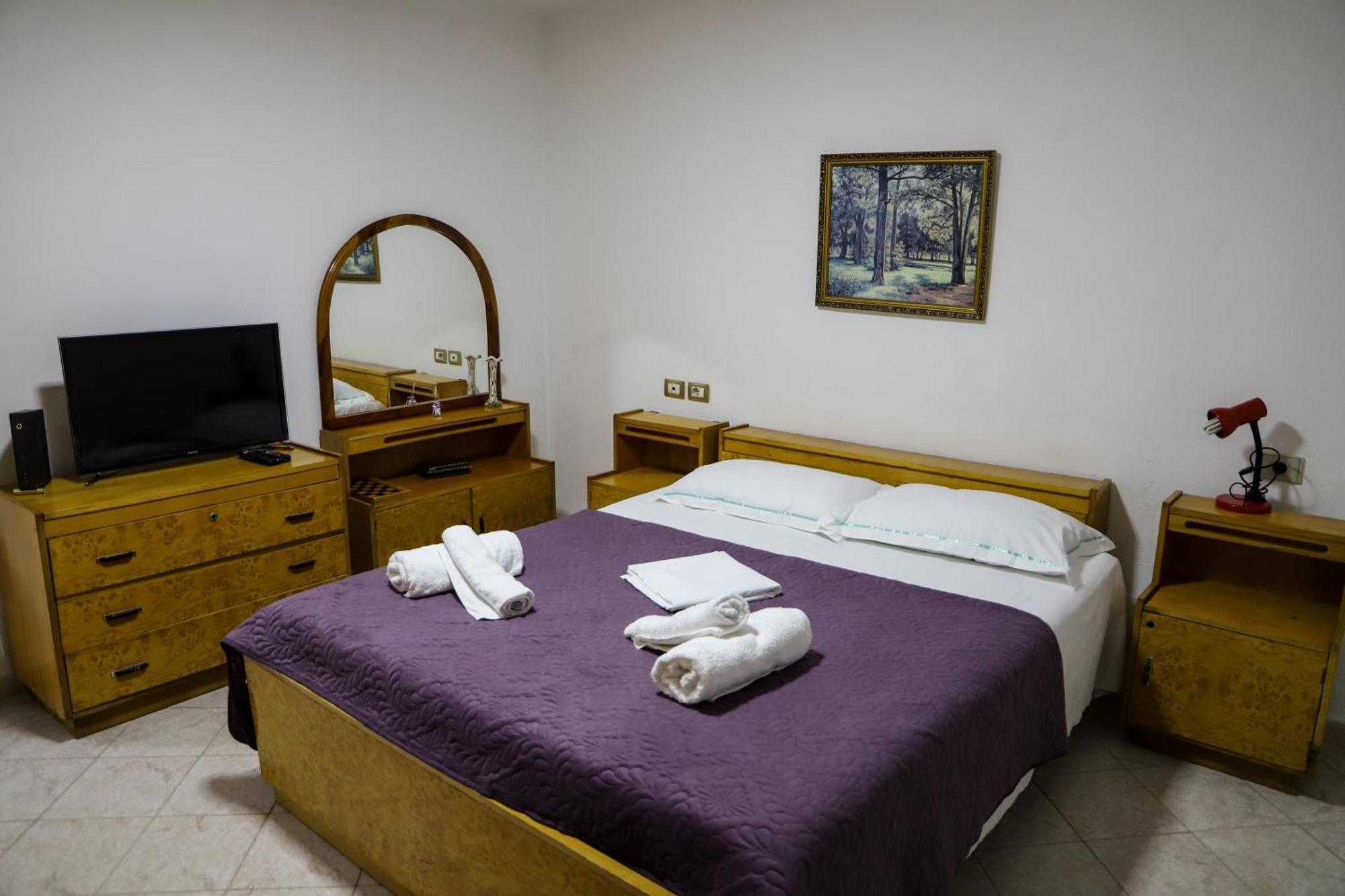 베라트 Lola'S Apartament 아파트 외부 사진